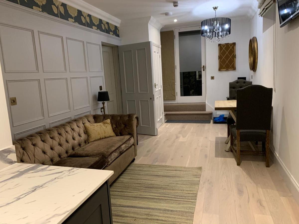 The Rest Hotel Линкольн Экстерьер фото